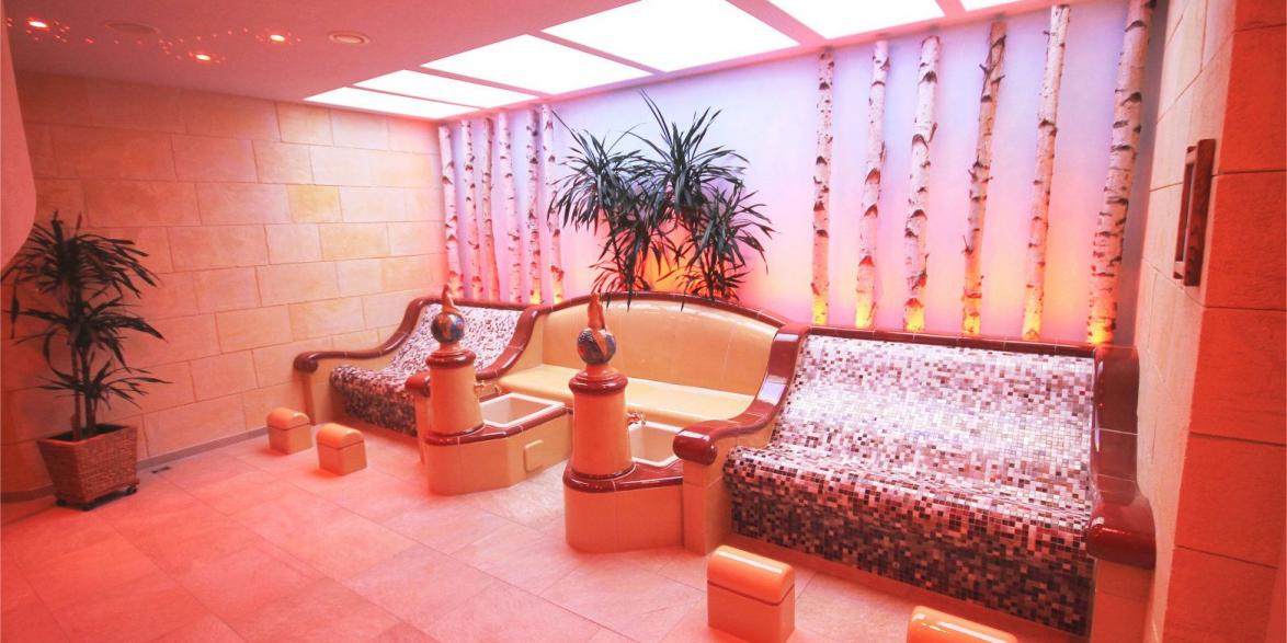 Ruhebank in der Sauna